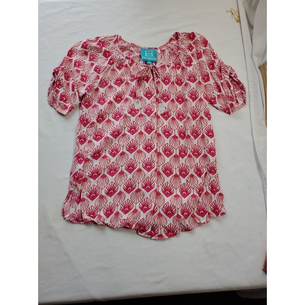 Escapada Size XS Pink Abstract Beaded Tassels Short Sleeve‎ Vacation Resort Top